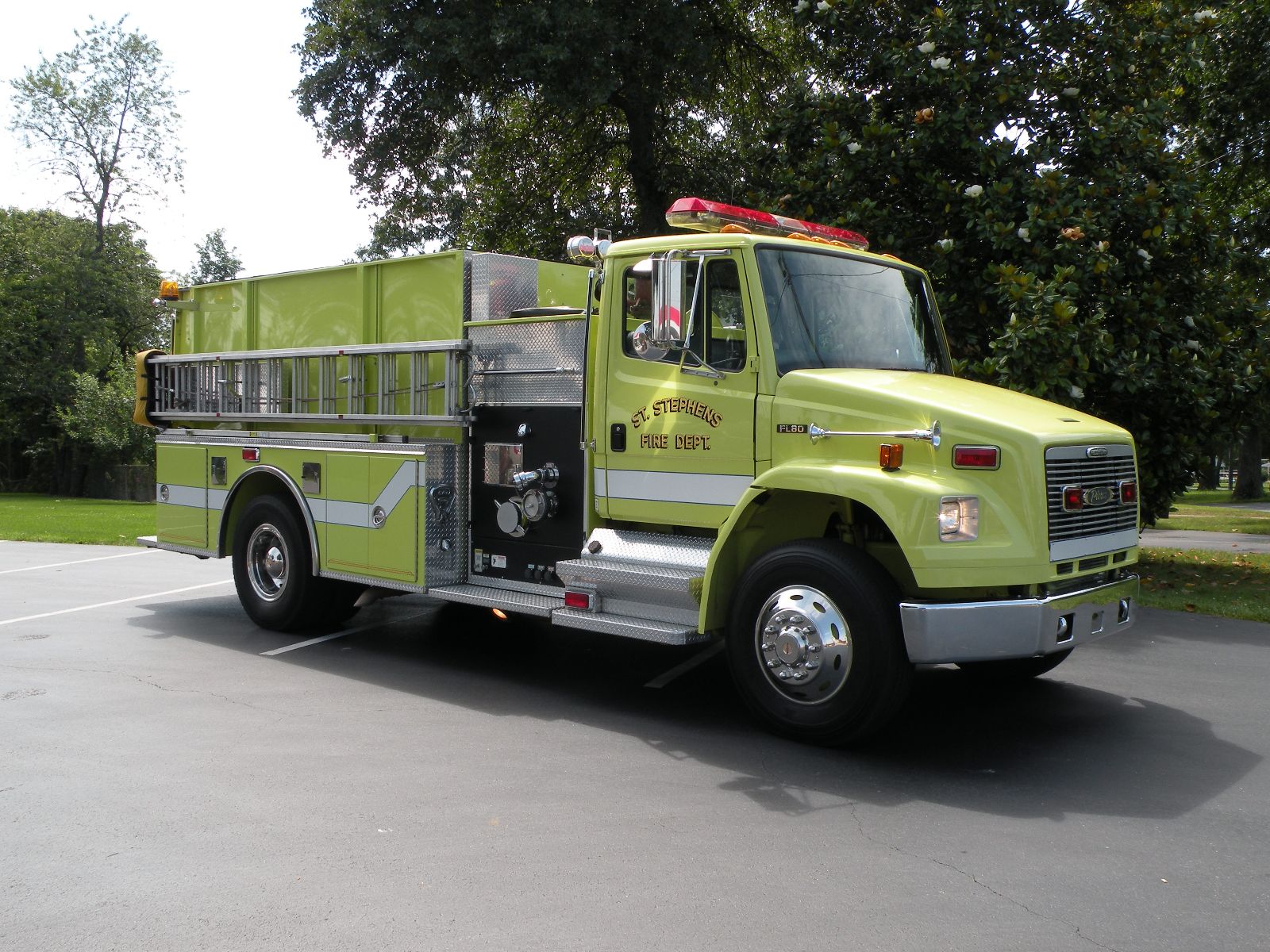 Click on the picture for apparatus description Engine 43